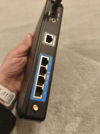 Router WiFi D-Link DIR-615 con fuente original