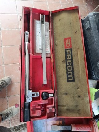 Llave dinamométrica Facom