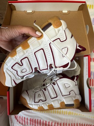 Nike Air More Uptempo Blanca/Burdeos