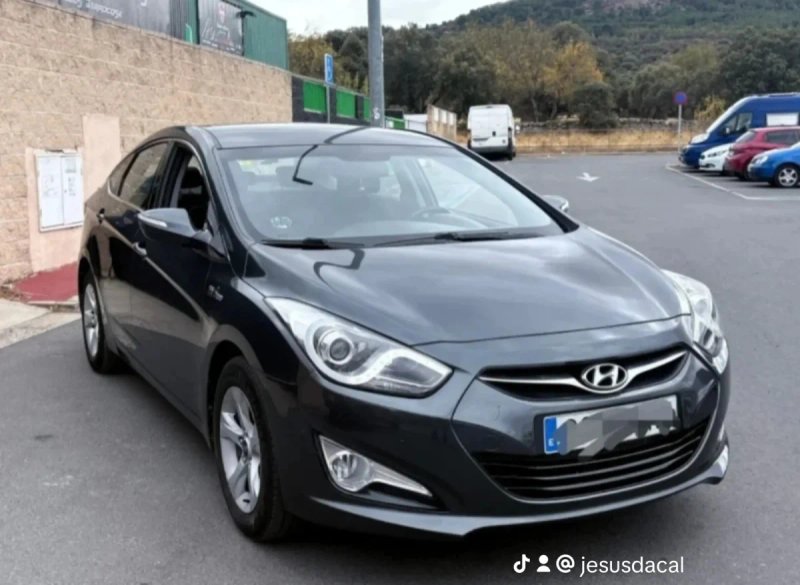 Hyundai i40 2013 - foto 1