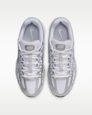 Zapatillas Nike P-6000 Plata y Blanco