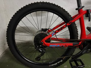 FOCUS BOLD² – Bicicleta eléctrica de montaña