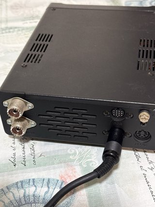 ICOM AT-180 HF/50MHz Acoplador Automático