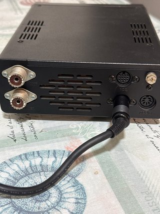 ICOM AT-180 HF/50MHz Acoplador Automático