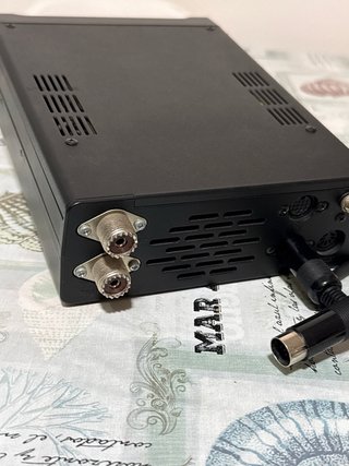 ICOM AT-180 HF/50MHz Acoplador Automático