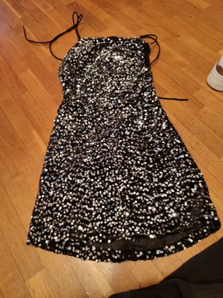 Vestido fiesta lentejuelas negro y plata