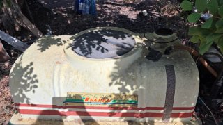 Cuba de fumigar con motor