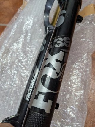 Horquilla Fox Factory 36 Kashima 150mm FIT4