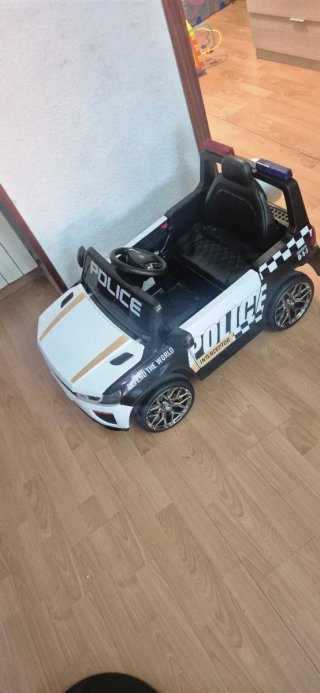 Coche Policía Niños Luces y Sirena