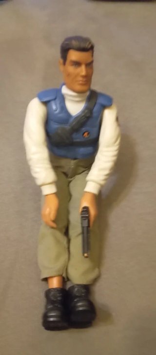 Muñeco Action Man con pistola