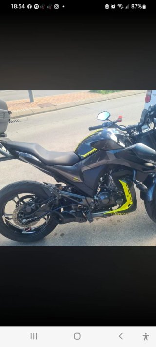 Zontes Z2 Negra y Amarilla con Garantía