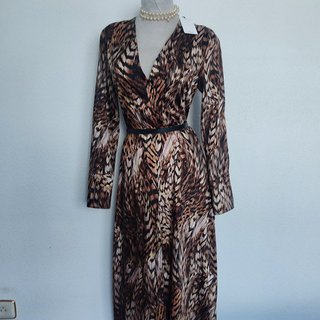 Vestido estampado plumas efecto leopardo. Mango. M