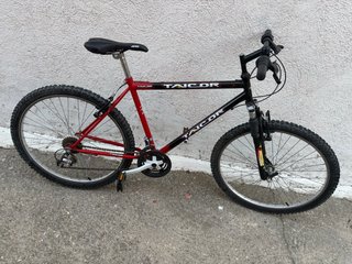 Bicicleta de Montaña TAICOR Roja/Negra