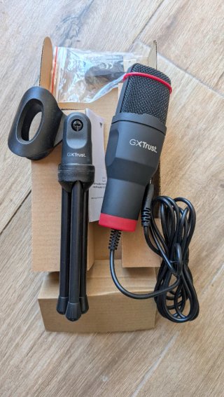 Micrófono Gaming USB Trust Mico con Trípode