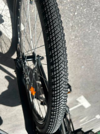 Bicicleta Eléctrica Rockrider con Baúl Trasero