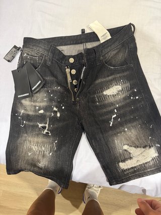 Shorts vaqueros DSQUARED2 desgastados