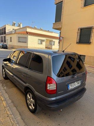 Opel Zafira 2005