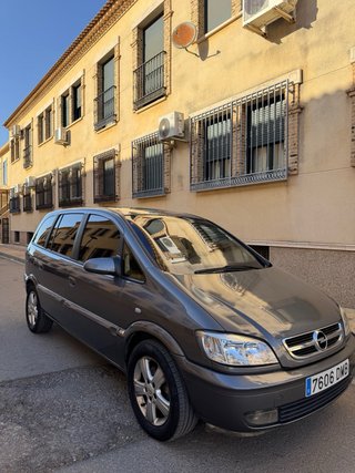 Opel Zafira 2005