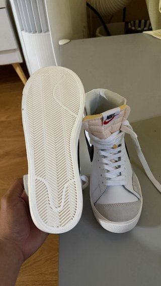 Nike Blazer Mid '77 Vintage Blancas- US 7 EUR 38
