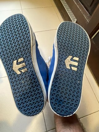 Zapatillas Etnies Azules y Blancas