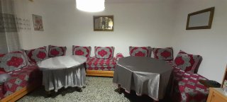 Sofás de marruquinas y mesas .2 mesas 4 sofas en
