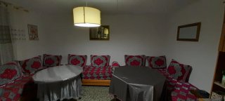 Sofás de marruquinas y mesas .2 mesas 4 sofas en