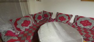 Sofás de marruquinas y mesas .2 mesas 4 sofas en