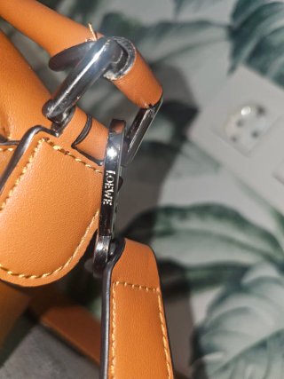 Bolso Loewe Puzzle Marrón y Rosa