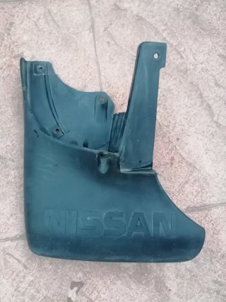 Faldón Trasero Izquierdo Nissan Patrol Y61