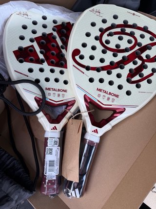 2 Palas Adidas Metalbone