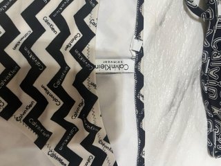 Bikini Calvin Klein Negro y Beige