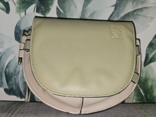 Bolso Loewe Mini Gate Beige y Rosa
