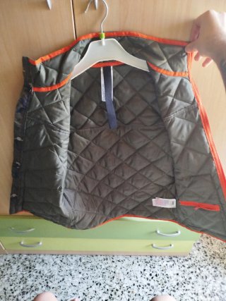 Chaleco acolchado camuflaje
