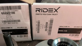 Rodamientos de rueda delanteros y cubos de rueda d