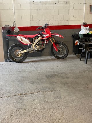 Honda CRF Motocross Roja y Blanca