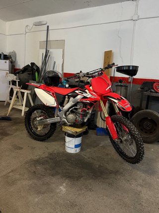 Honda CRF Motocross Roja y Blanca