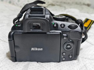 Nikon D5100 - Cámara réflex Digital de 16 MP