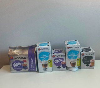 Cafetera Tassimo NUEVA con 200 cápsulas