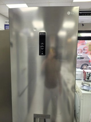 ☆NEVERA DISPENSADOR  DE AGUA LG COMBI NOFROST A☆
