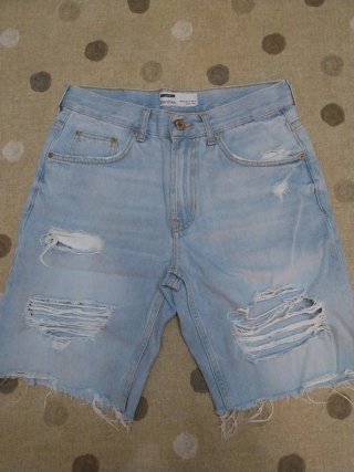 Pantalón corto vaquero Bershka T38