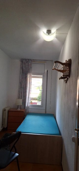 TERRASSA: Alquiler de habitación