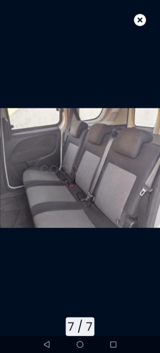 Furgoneta pequeña Fiat doblo del 2013