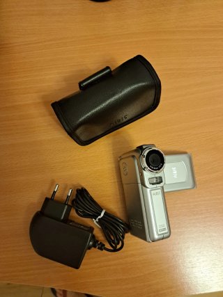 Cámara de video Airis Plata