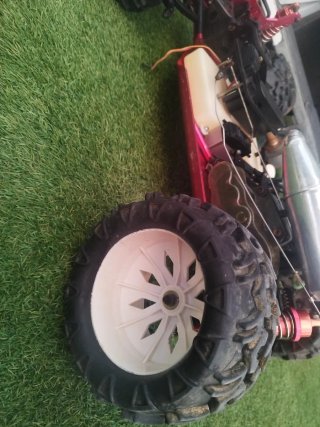 RC Reely Big Survivor 1:5 gasolina Monster 2WD