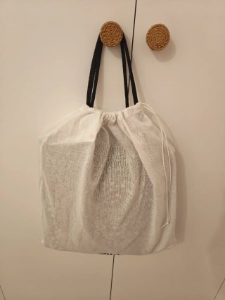 Bolso Zara Negro con Tachuelas Plateadas
