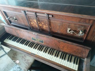 Piano antiguo Crane & Sons Ltd.