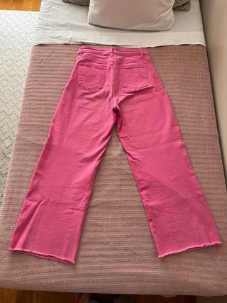 Pantalón vaquero rosa fucsia recto