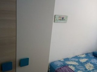 Alquiler de habitación en Castelldefels con jardín