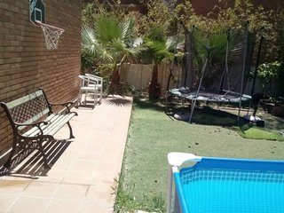 Alquiler de habitación en Castelldefels con jardín