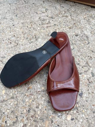 Sandali con tacco marrone